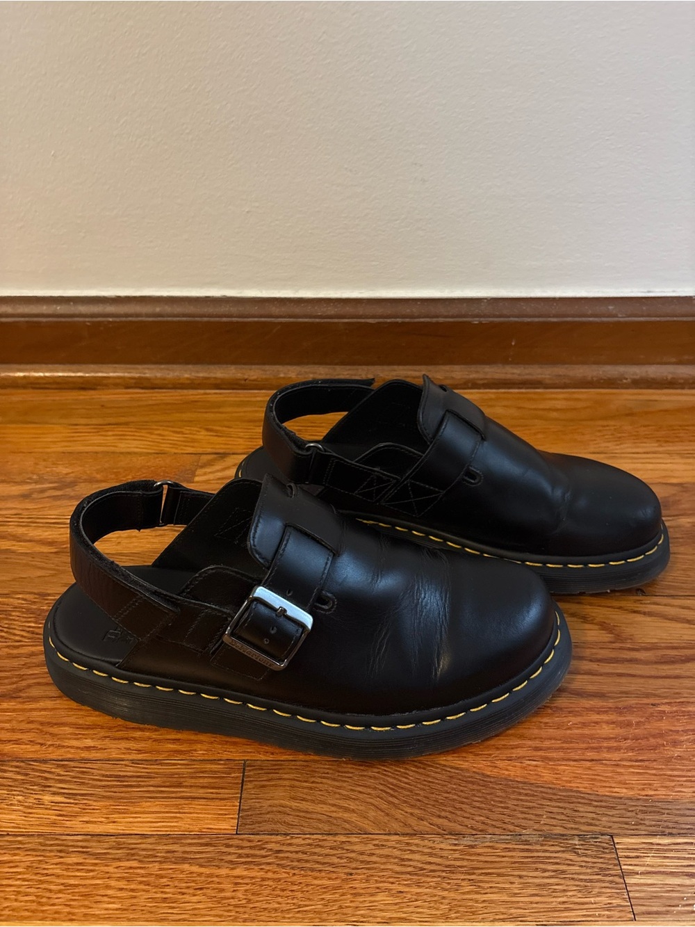 Doc Martens Black Leather Jorge II
Slingback Mules (size 10M)